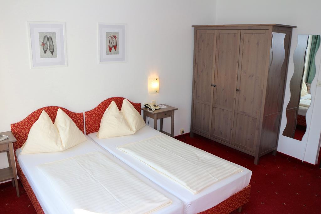 Hotel Gasthof Kasino Villach Værelse billede