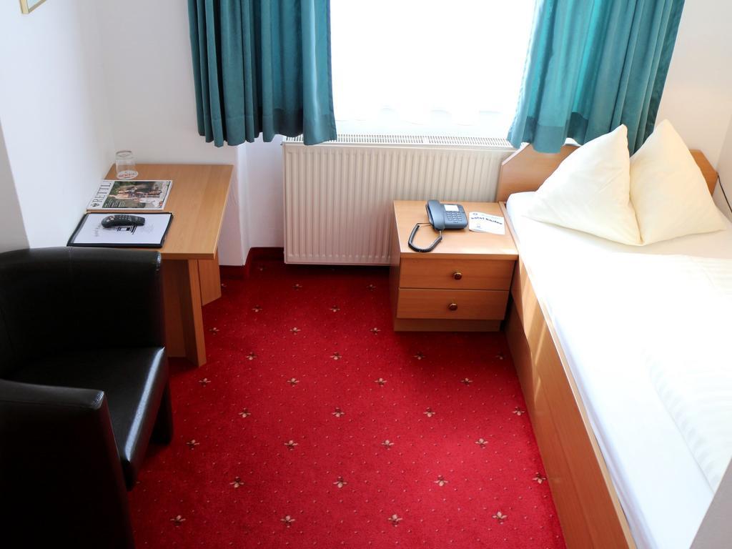 Hotel Gasthof Kasino Villach Værelse billede