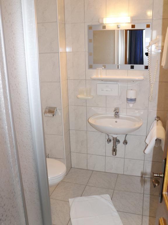 Hotel Gasthof Kasino Villach Værelse billede