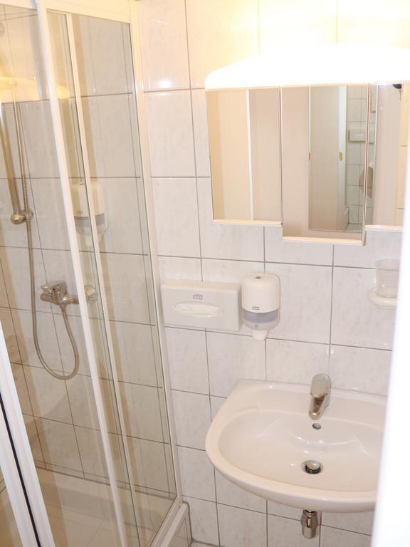 Hotel Gasthof Kasino Villach Værelse billede